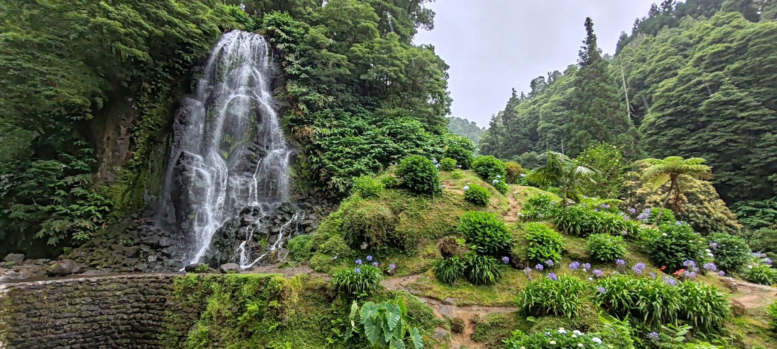 parque natural ribera dos caldeiroes